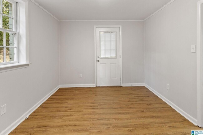 Photo - 2344 3rd Way NE