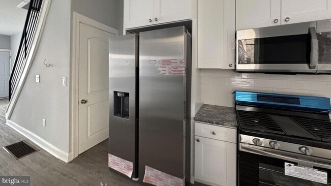 Photo - 1932 Clarence St