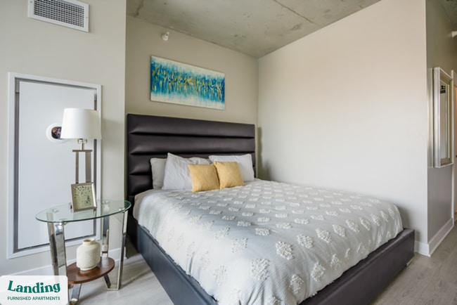 Photo - 4611 N Broadway Unit 214