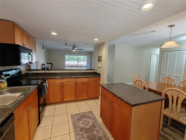 Photo - 1810 NW 23rd Blvd Unit 165