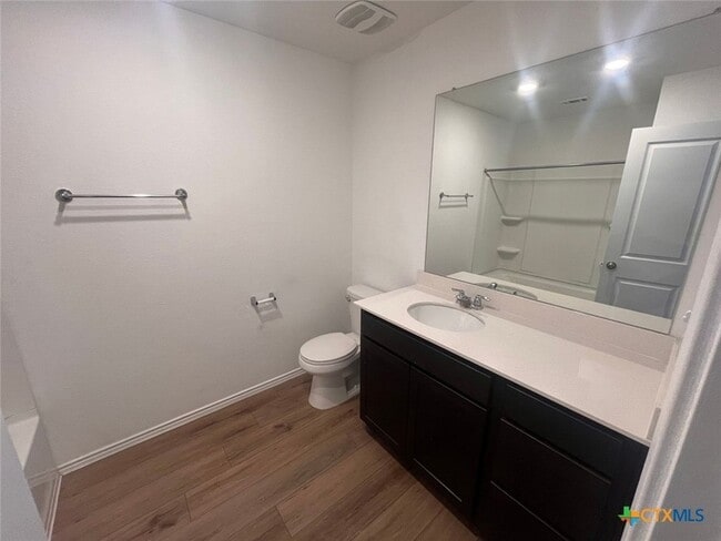 Photo - 346 Amber Gln