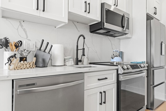 Photo - 1726 H St NE Unit ID1037741P