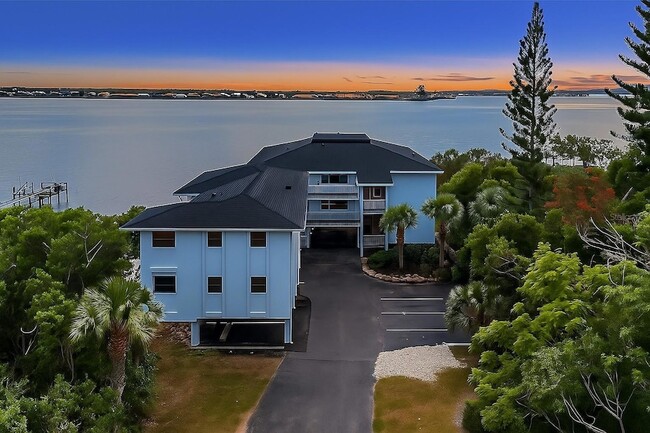 Building Photo - 4403 7th St E Unit 4