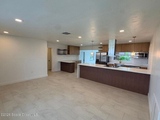 Photo - 205 Melaleuca Dr