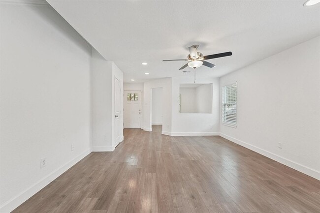 Photo - 11210 Log Cabin Ln