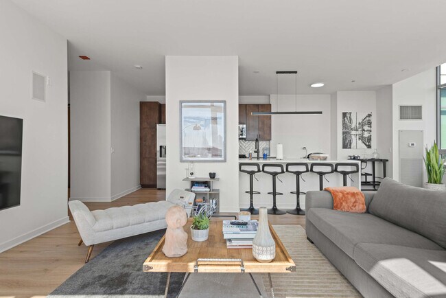 Photo - 365 N Halsted St Unit ID1029611P