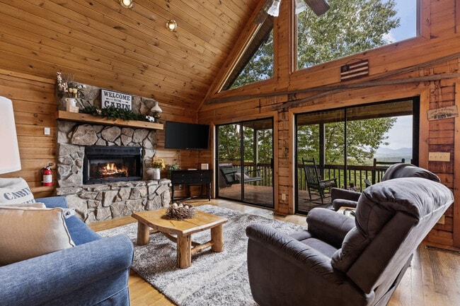 Building Photo - 120 Hummingbird Way Unit ID1282660P