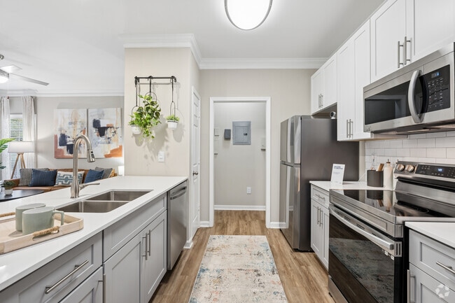 Interior Photo - Decatur Highlands