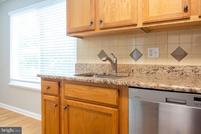 Photo - 1640 Westwind Way