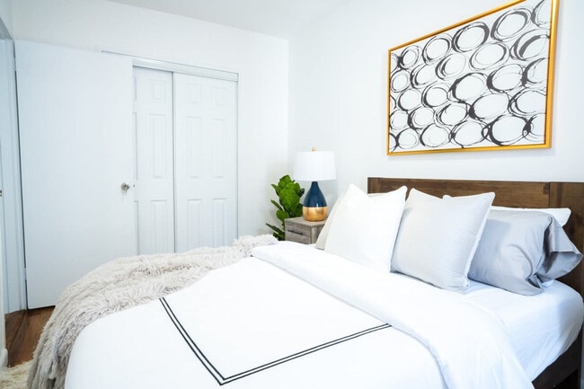 Photo - 220 E 49th St Unit FL4-ID1021979P