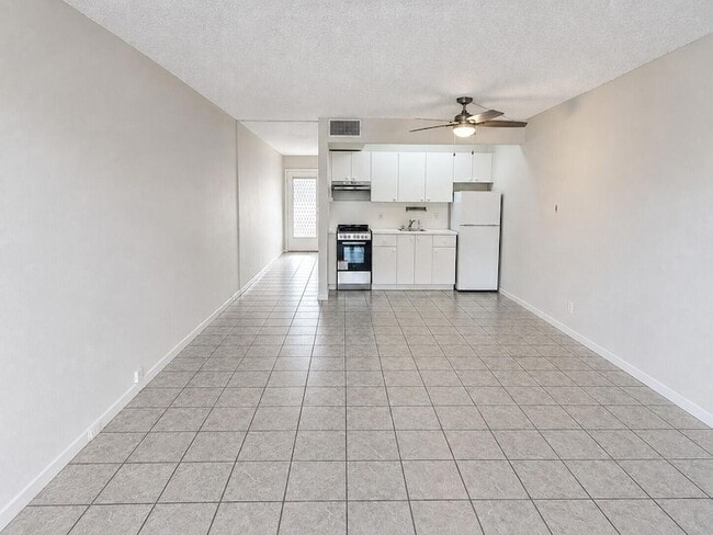 Photo - 1400 SW 124th Terrace Unit 105Q