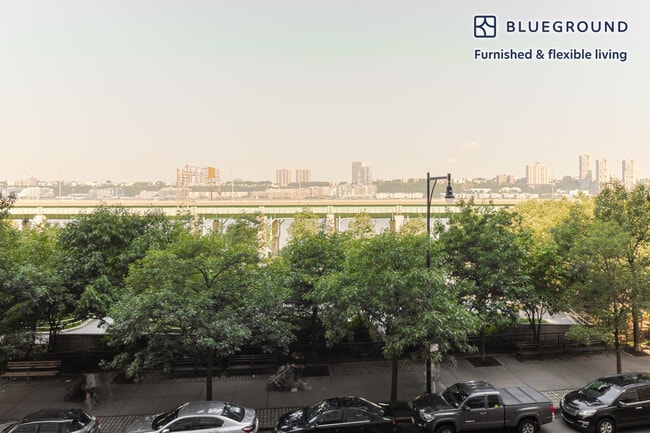 Photo - 140 Riverside Blvd Unit FL4-ID1883