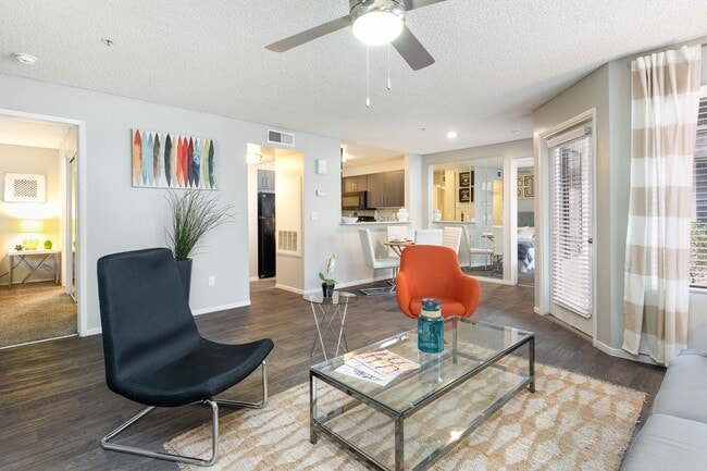 Photo - Boulevard at 4201 Apartments