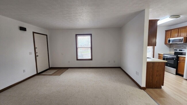 Photo - 304 Remington Ct Unit 3