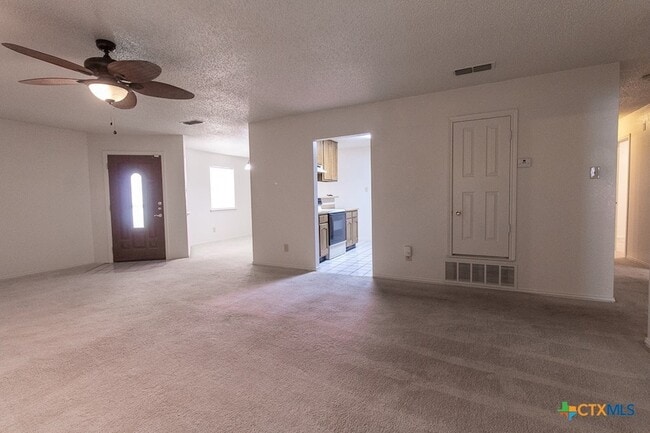 Photo - 2018 Newton Dr