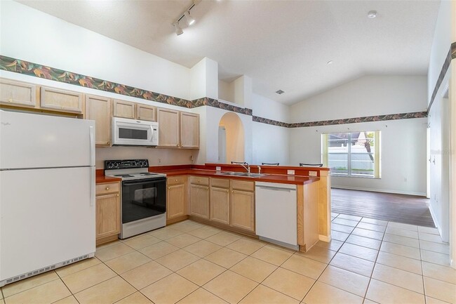 Photo - 663 Eagle Pointe S