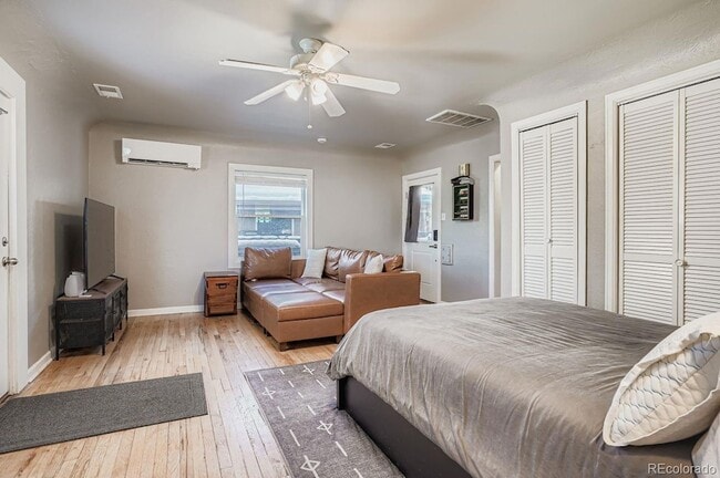 Photo - 2225 S Gilpin St