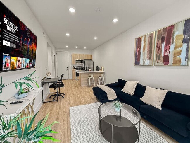 Photo - 2400 E Huntingdon St Unit ID1231705P