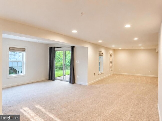 Photo - 3348 Burton Dr
