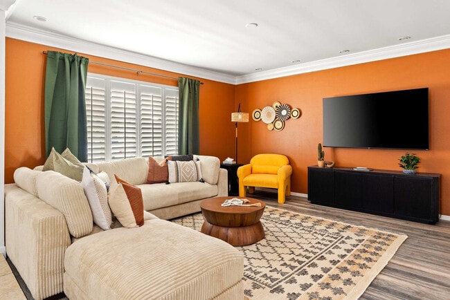 Building Photo - 4936 E Sharon Dr Unit ID1038671P