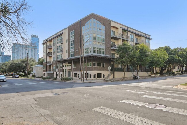 Photo - 908 Nueces St Unit 28