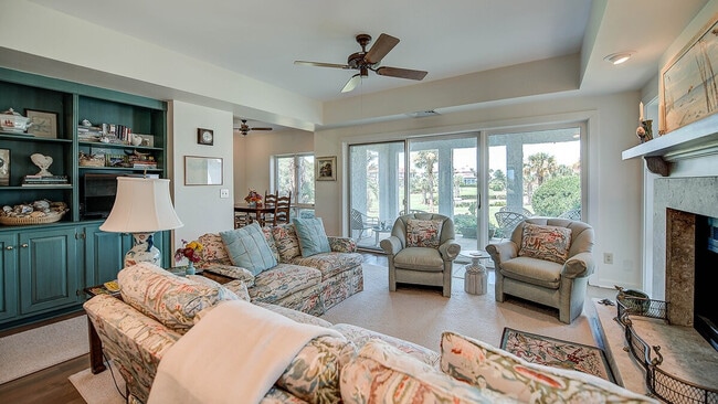 Photo - 38 Leeward Ct Unit ID1253397P