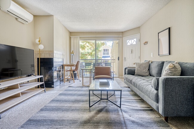 Building Photo - 141 Saratoga Ave Unit FL3-ID2104