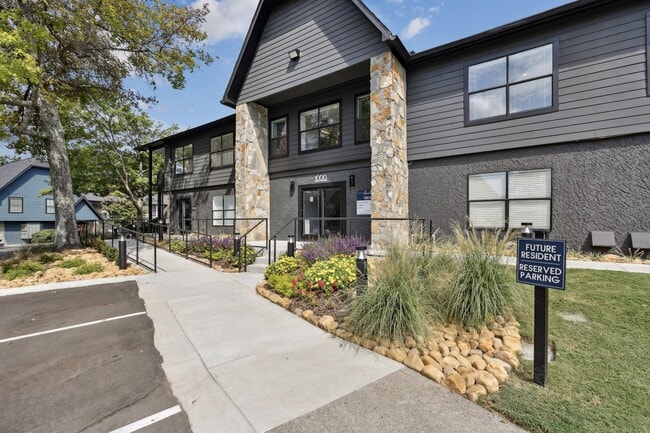 Building Photo - Aventura Bellevue