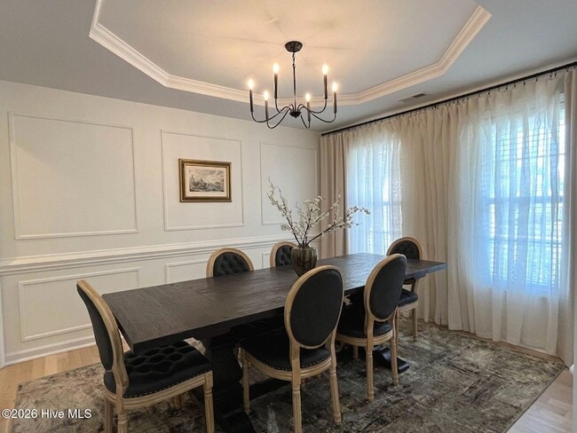 Photo - 561 Thorncliff Dr