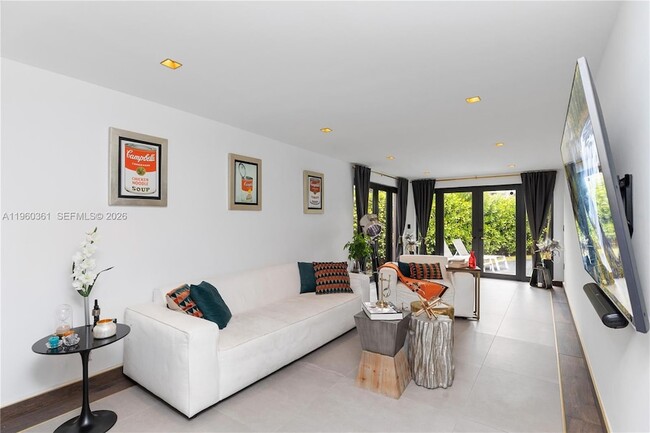 Photo - 63 SW 31st Rd