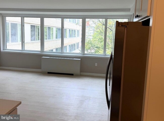 Photo - 922 24th St NW Unit 521