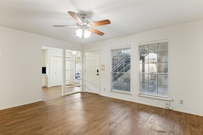 Photo - 1212 Hollow Creek Dr Unit A