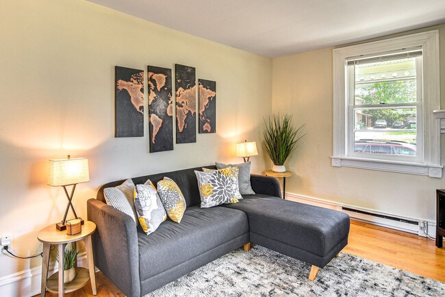 Photo - 129 W Broad St Unit SI FL1-ID1596246P