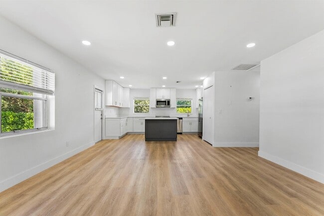 Photo - 632 Allen Ave Unit 1