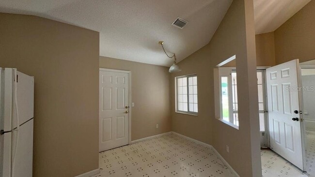 Photo - 5319 NW 18th St