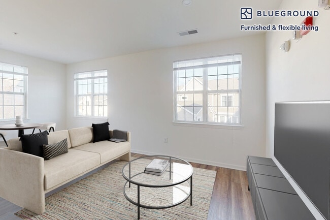Building Photo - 152 Shipyard Dr Unit SI FL3-ID5659A
