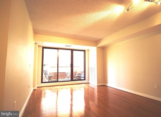 Photo - 2301 N St NW Unit 407
