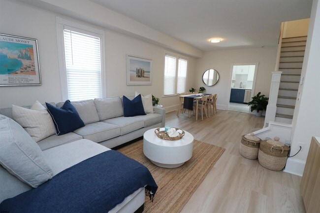 Photo - 114 N Portland Ave