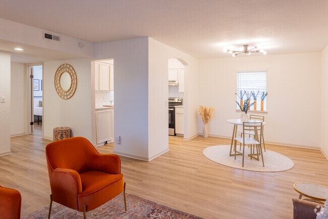 2BA, 2BR - 890SF - Living room - Isabella at Norman Apartments