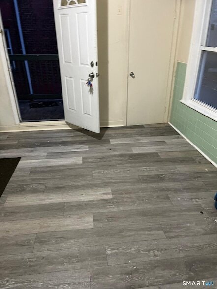 Photo - 800 Hallett St Unit 2nd left