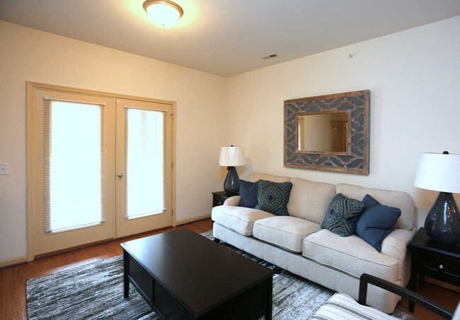 Light-filled spaces - The Gardens on Timberlake