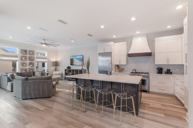 Building Photo - 26 Sea Walk Cir Unit SI ID1511634P