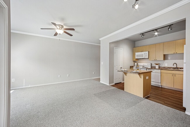 Photo - The Residences Of Holland Lake