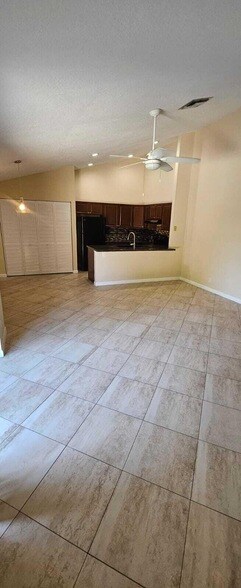 Photo - 13740 Yarmouth Dr