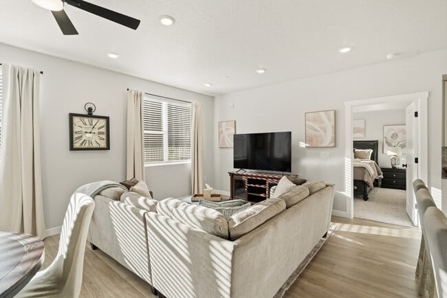Photo - 206 N Chapparell Dr Unit SI ID1504814P