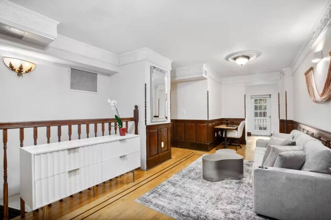 Photo - 306 E 52nd St Unit SI ID1541919P