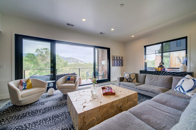 Building Photo - 195 Bridger Vale Dr Unit ID1292380P