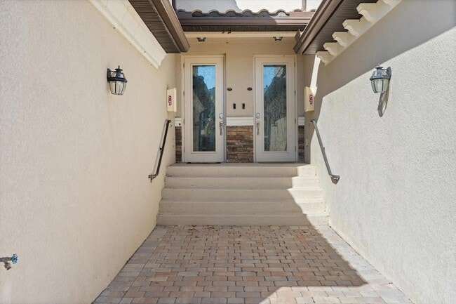 Photo - 18113 Gawthrop Dr Unit 102