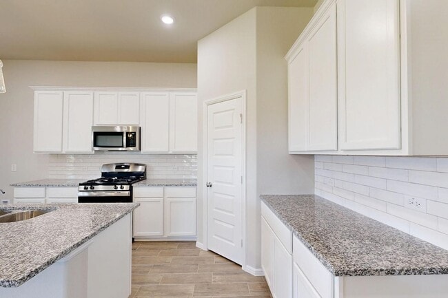 Photo - 1704 Gulin St