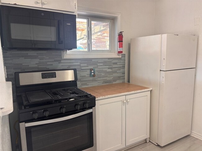 Photo - 1310 Harris Way